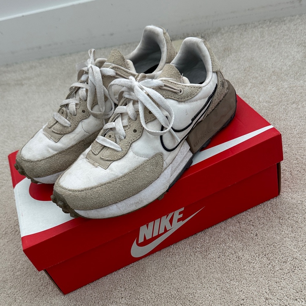Nike Womens Fontanka Waffle